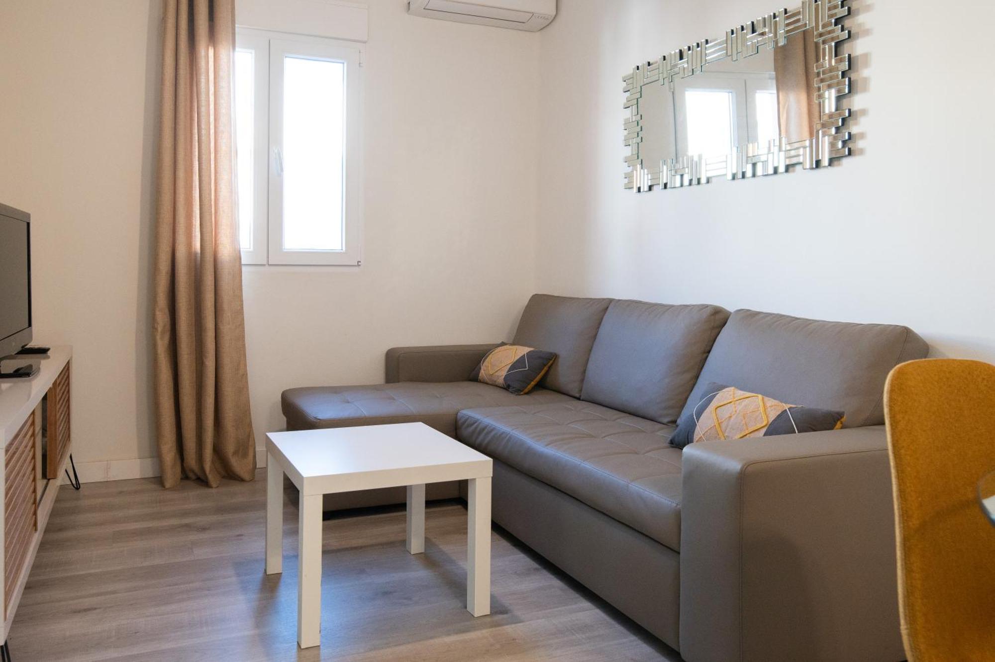 Apartamento Triana Habitame Inmobiliaria Seville Exterior photo